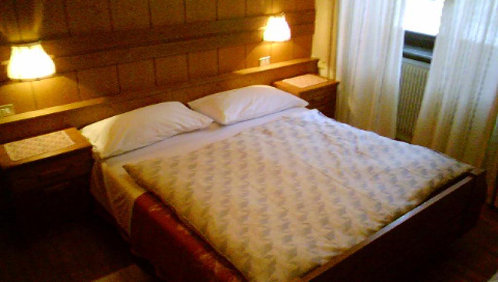 Campiglio Bilocale Monte Spinale Lägenhet Madonna Rum bild